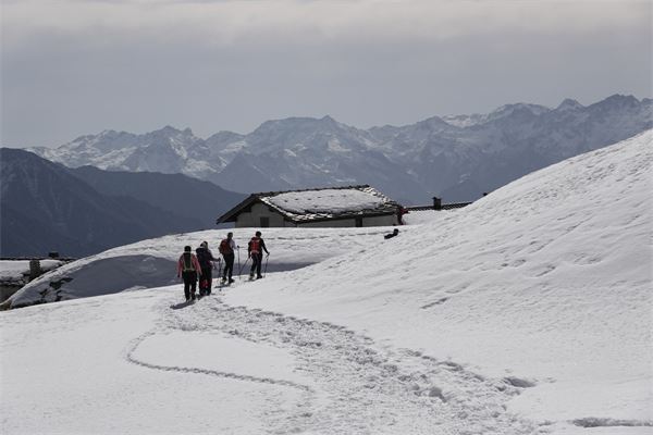 Rifugio Arp (AO) con Cai Cusano M.