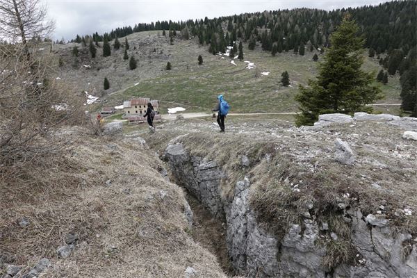 Tra i forti dell'Altipiano di Asiago (VI)