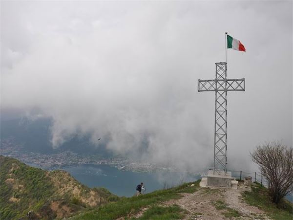 Monte Magnodeno - Rif. Alpinisti Monzesi (LC)