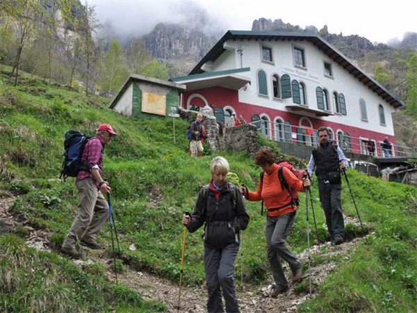Monte Magnodeno - Rif. Alpinisti Monzesi (LC)