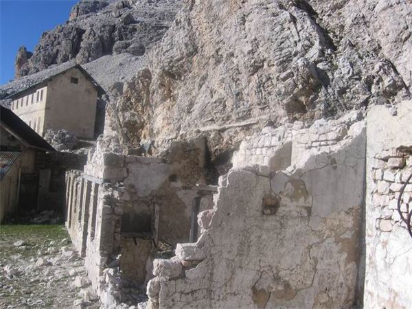 Rif. Giussani – Dolomiti (BL)