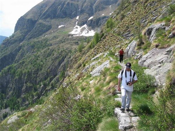 Traversata Rif. Tonolini - Rif. Gnutti (BS)