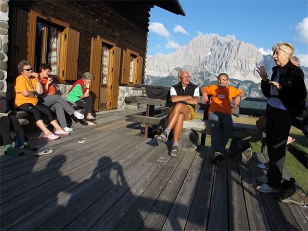 TREKKING ALTA VIA DEI PASTORI - DOLOMITI