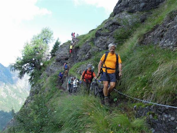 TREKKING ALTA VIA DEI PASTORI - DOLOMITI