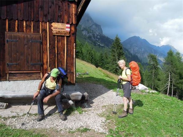 TREKKING ALTA VIA DEI PASTORI - DOLOMITI