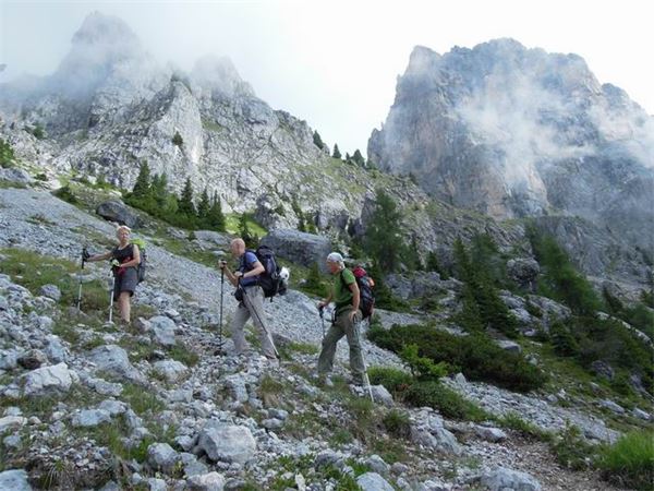 TREKKING ALTA VIA DEI PASTORI - DOLOMITI