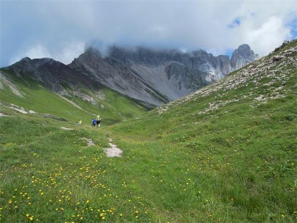 TREKKING ALTA VIA DEI PASTORI - DOLOMITI
