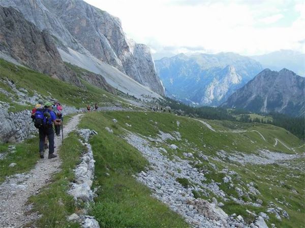 TREKKING ALTA VIA DEI PASTORI - DOLOMITI