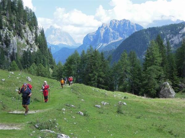 TREKKING ALTA VIA DEI PASTORI - DOLOMITI