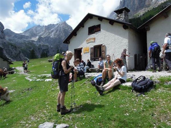 TREKKING ALTA VIA DEI PASTORI - DOLOMITI