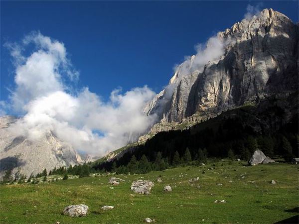 TREKKING ALTA VIA DEI PASTORI - DOLOMITI