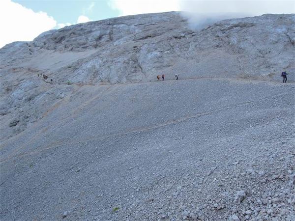 TREKKING ALTA VIA DEI PASTORI - DOLOMITI