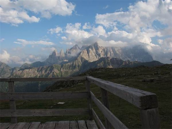TREKKING ALTA VIA DEI PASTORI - DOLOMITI