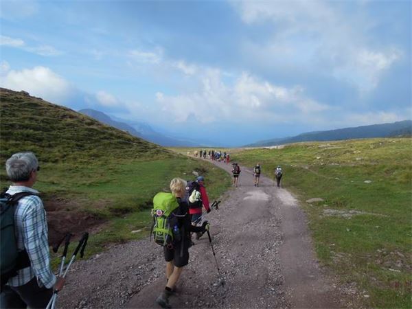 TREKKING ALTA VIA DEI PASTORI - DOLOMITI