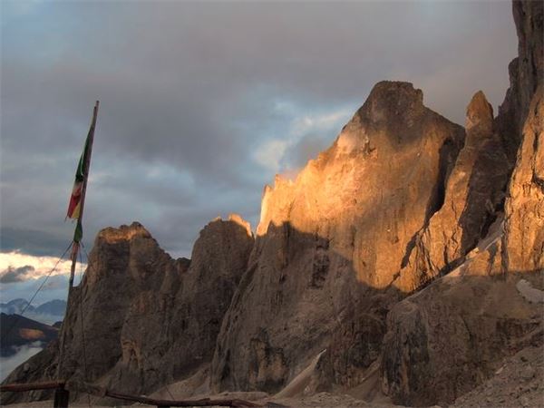 TREKKING ALTA VIA DEI PASTORI - DOLOMITI