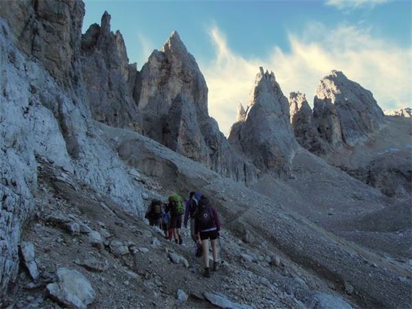 TREKKING ALTA VIA DEI PASTORI - DOLOMITI