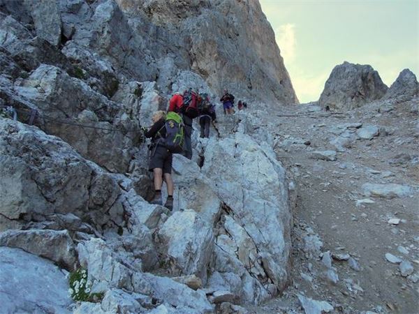 TREKKING ALTA VIA DEI PASTORI - DOLOMITI