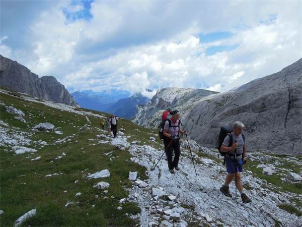 TREKKING ALTA VIA DEI PASTORI - DOLOMITI