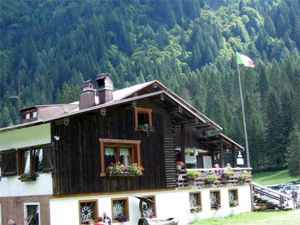 TREKKING ALTA VIA DEI PASTORI - DOLOMITI